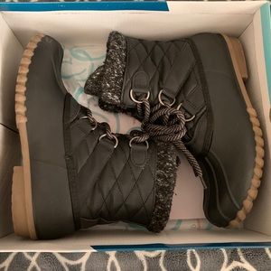 Baretraps Duck Boots